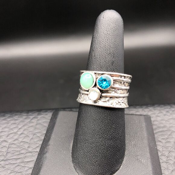 Modern Art Ring Size 7.5 Blue Bezel Set Crystals Textured Silver Tone Wide Band - Picture 2 of 8